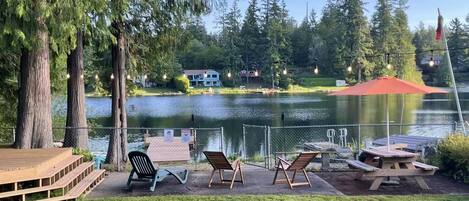 House (4 Bedrooms) | Lake view