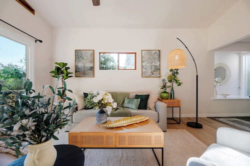 Luxury House, Lake View, Lakeside (4 Bedrooms) | Living area