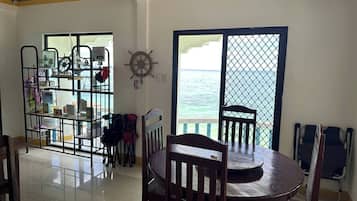 House, 3 Bedrooms, Accessible, Private Pool | Dining room