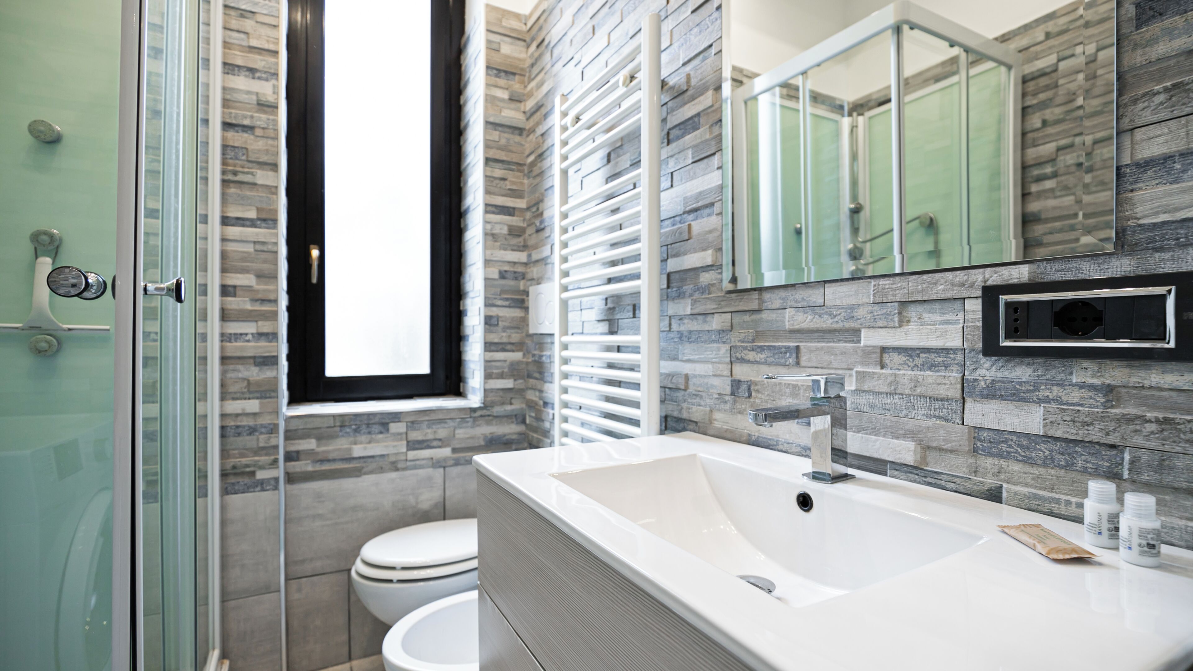 샤워 시설, 비데