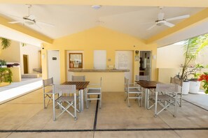House | 2 bedrooms - Sleeps 6 Views Beach 1 Block (Nuevo Nayarit)