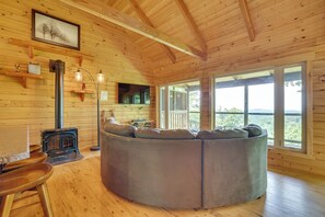 House (1 Bedroom) | Interior
