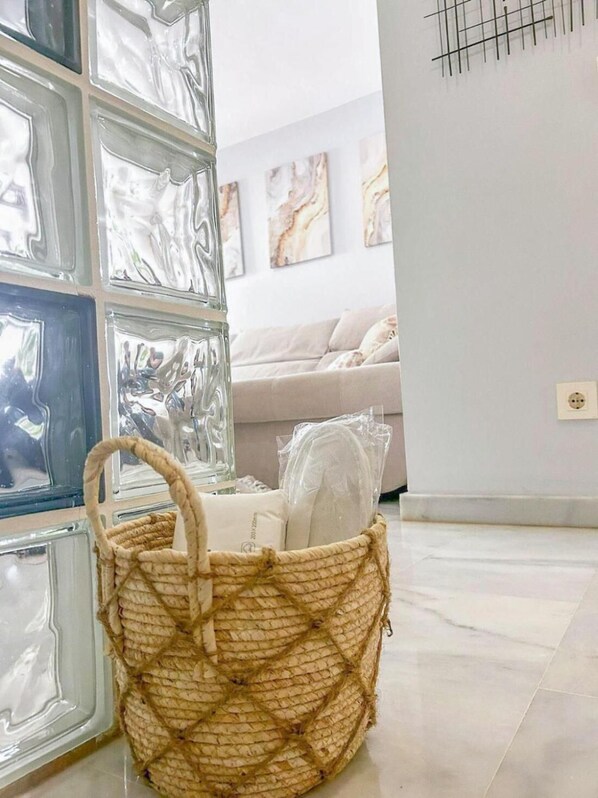 Apartment, 3 Bedrooms, Accessible, Balcony | Interior