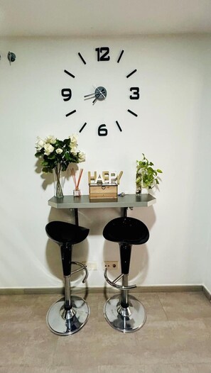 Apartment, 3 Bedrooms, Accessible, Balcony | Interior