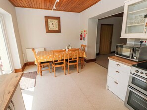 식기 세척기, 조리 도구/접시/주방 기구