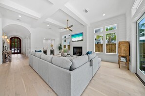 Maison, 6 chambres | Aire de séjour