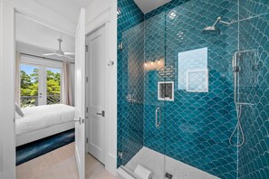House, 6 Bedrooms | Bathroom | Towels - Magnolia Tides 6 Bedroom Home (Santa Rosa Beach)