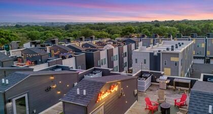 Rooftop Deck Grill Ping Pong Near Downtown Nashville