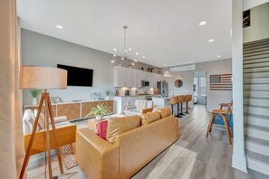 獨棟房屋 | 4 間臥室、網路服務