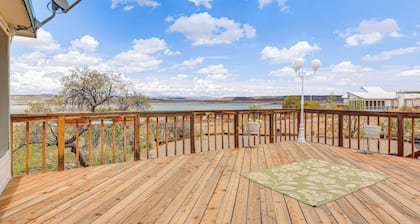 1 Mi to Lake: Home w/ Deck in Elephant Butte