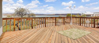 1 Mi to Lake: Home w/ Deck in Elephant Butte