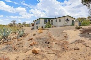 House (3 Bedrooms) | Interior - 1 Mi to Lake: Home w/ Deck in Elephant Butte (Truth or Consequences)