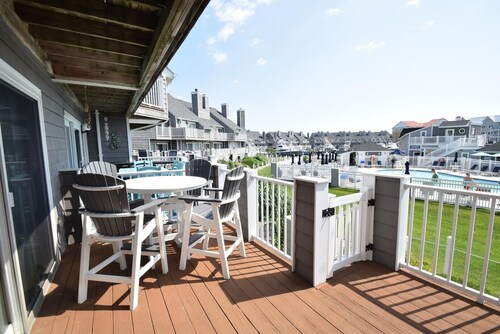 Harbour Island 40f 2 Bedroom Townhouse