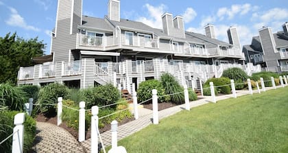 Harbour Island 40f 2 Bedroom Townhouse