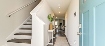 2 Mi to Shore: Newly Built Surfside Beach Gem