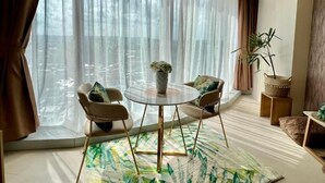 Slaapzaal, 1 slaapkamer, toegankelijk voor mindervaliden, roken | Dineren