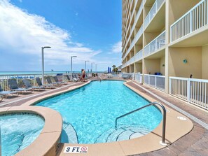Beheizter Pool