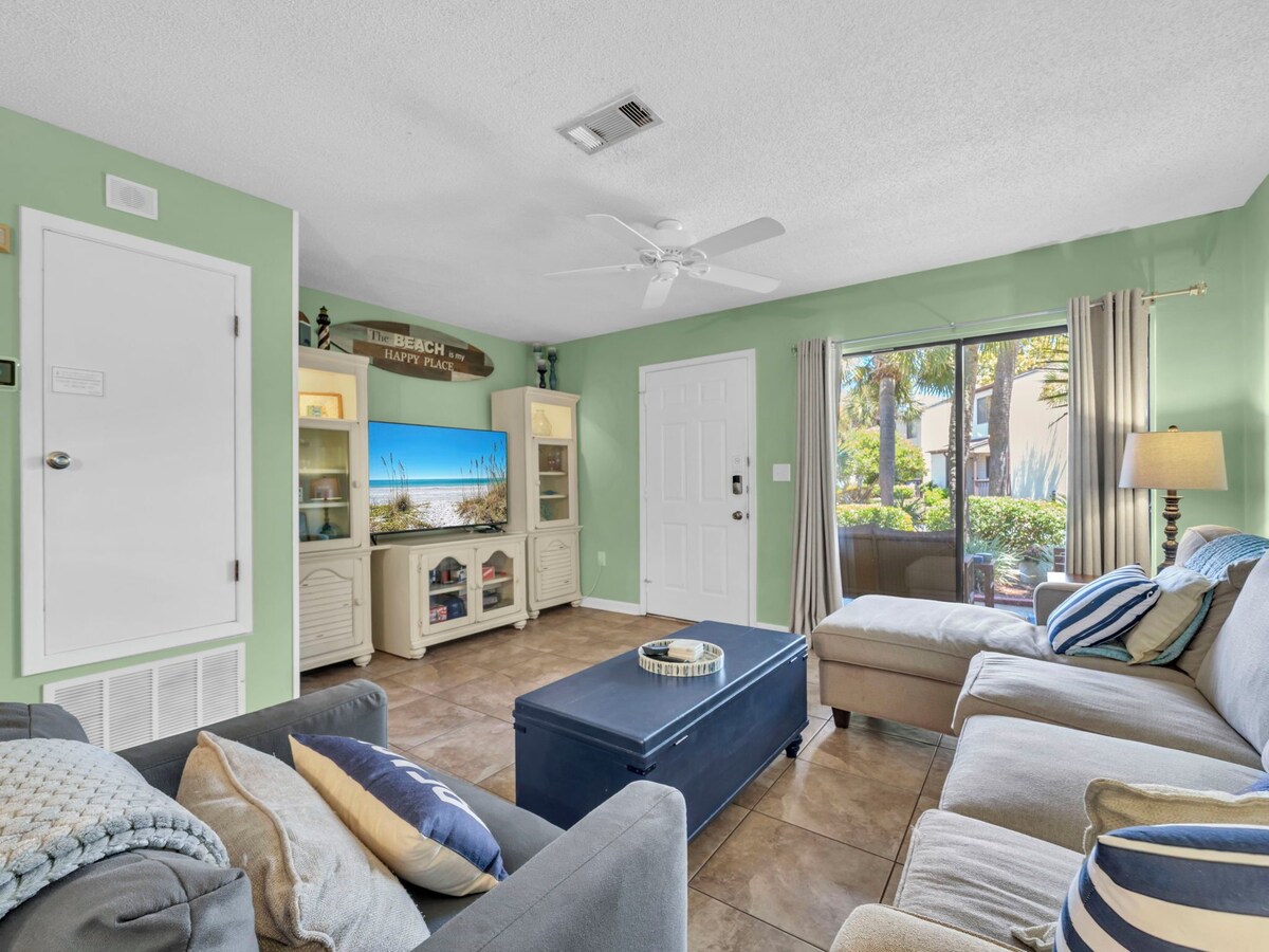 ☀️Walk to Beach-Pet Friendly-Pool-Portside I1- Gulf Palms☀️