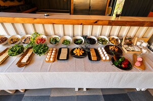 Desayuno buffet incluido todos los días 