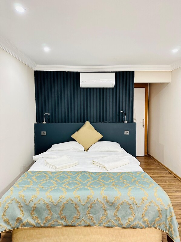 Desk, laptop workspace, free WiFi - Fİİ SUİTS (Kumluca)