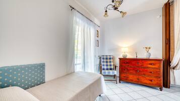 2 chambres, fer et planche Ă repasser, Wi-Fi, draps fournis