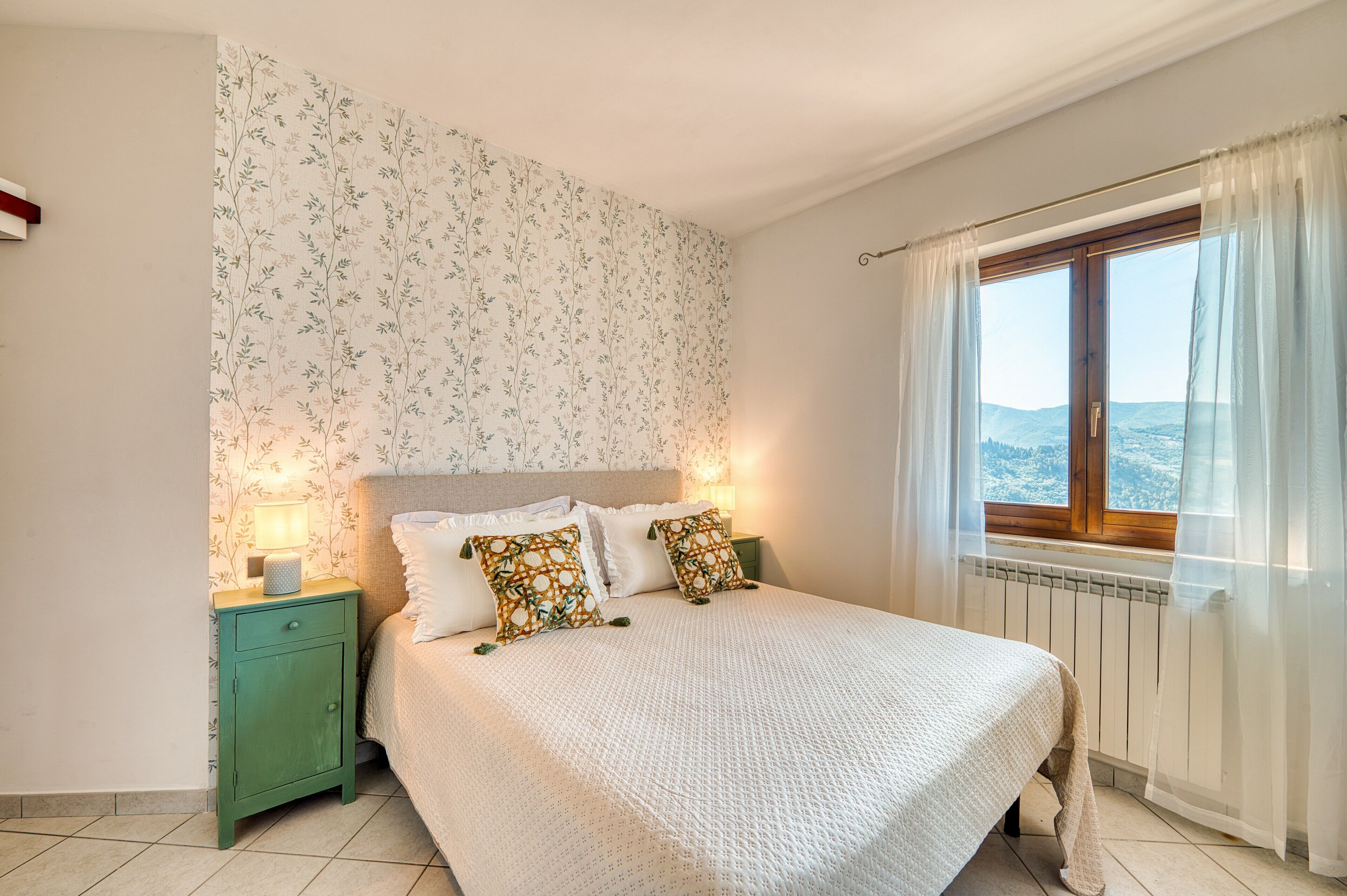 2 chambres, fer et planche à repasser, Wi-Fi, draps fournis