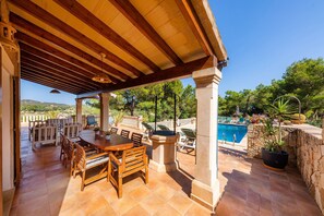 Outdoor dining - "Es Turo de França" with Mountain Views, Pool, and Wi-Fi (S'Horta)