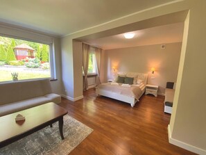 Deluxe Room, Garden View
