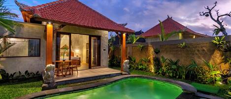 ملاءات من القطن المصري وأغطية فراش متميزة وبديكورات فريدة لكل غرفة