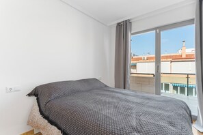 2 dormitorios, tabla de planchar con plancha, wifi y ropa de cama