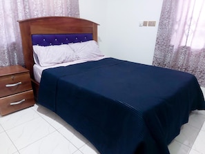 3 bedrooms, iron/ironing board, free WiFi