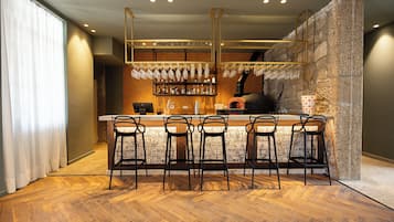 Bar (in der Unterkunft)