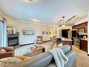 Télévision, cheminée