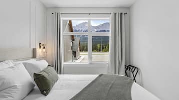 2 habitaciones, tabla de planchar con plancha, cuna de viaje y wifi