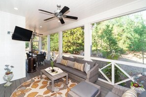 منزل - عدة أسرّة (Cypress Cottage) | تناول الطعام بالخارج