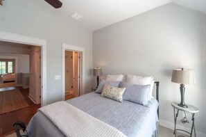 House, Multiple Beds (Cypress Cottage) | 4 bedrooms, WiFi