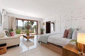 6 dormitorios, tabla de planchar con plancha, wifi y ropa de cama