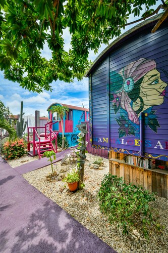 A Creative Boho Oasis in Aruba — Long-Stay Haven & Yoga Venue