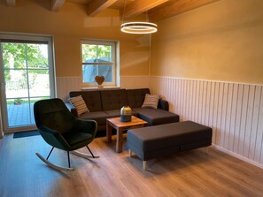 TV, videospill, bordtennis og stereoanlegg