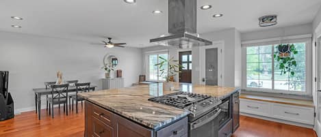 Fridge, microwave, dishwasher, coffee/tea maker