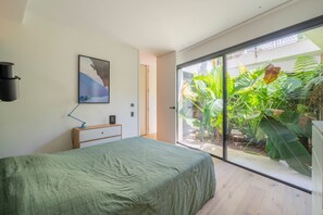 4 chambres, fer et planche à repasser, Wi-Fi gratuit, draps fournis