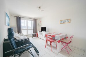 TV, DVD player, stereo