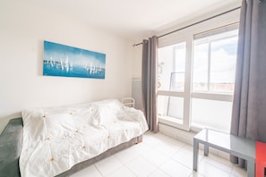 1 bedroom, iron/ironing board