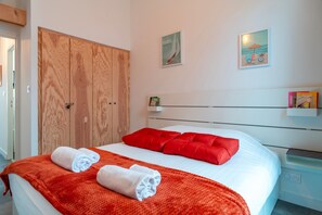 2 bedrooms, free WiFi, bed sheets