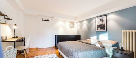 9 chambres, fer et planche Ă repasser, Wi-Fi, draps fournis