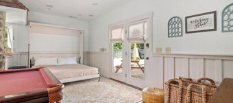 Cute Tiny House on 5 Acres w/ Fantastic Outdoor Spaces