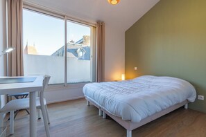 4 Schlafzimmer, Bügeleisen/Bügelbrett, WLAN, Bettwäsche