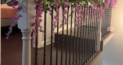 Amazing 3-bedroom house with WiFi and AC in awesome Chicago