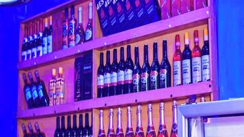 Bar (in der Unterkunft)