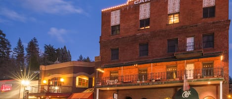 Overnatningsstedets facade